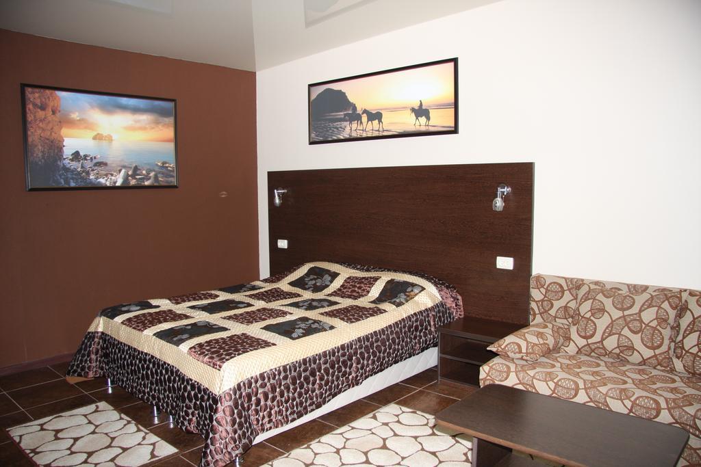 Aleksino Guest House Novorossiysk Bilik gambar